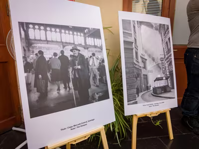 📸 Inauguran exposición fotográfica de Tito Vázquez en el edificio consistorial