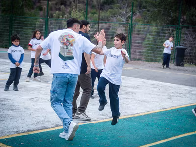 De las canchas del Cajón del Maipo a Europa: Pablo Brito continúa inspirando a nuestros estudiantes