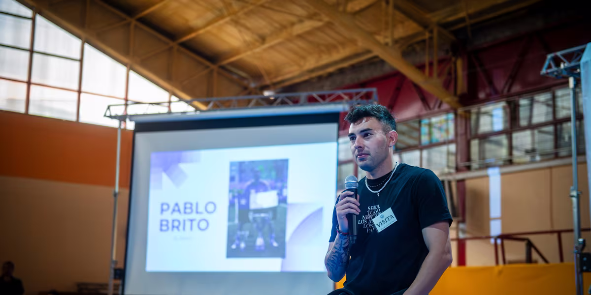 ⚽🏆 Entre charlas, preguntas y fútbol: Pablo Brito cerró su recorrido por los establecimientos educacionales de la comuna
