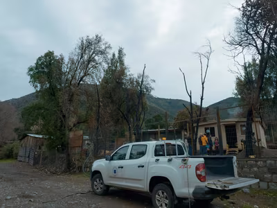 Municipio gestiona vivienda de emergencia para familia afectada por incendio en El Manzano